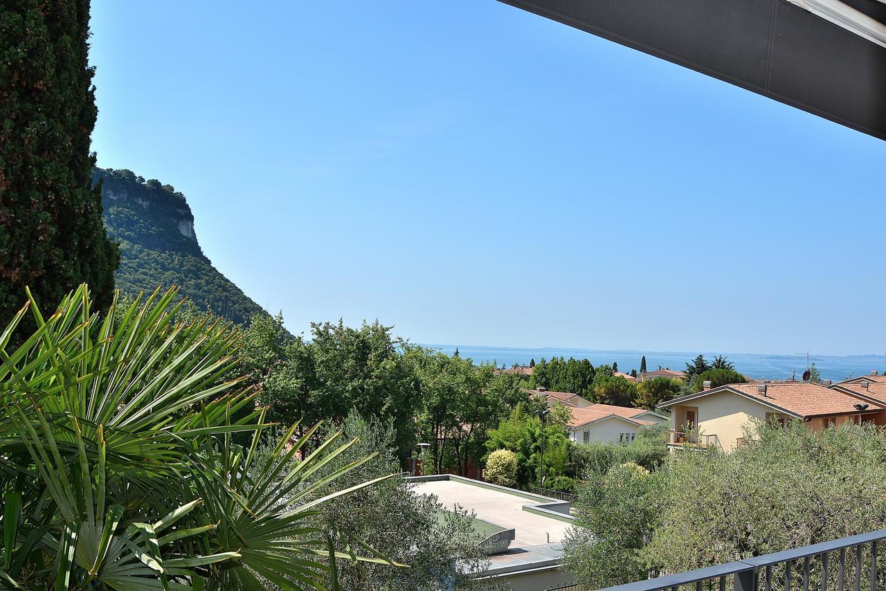 Ca Gardesana With Pool Villa Exterior foto